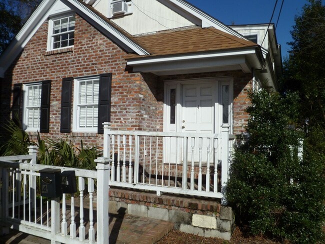 property at 4 Orrs Ct