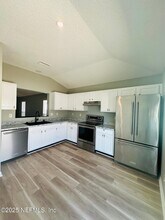 4070 Pebble Brooke Circle South in Orange Park, FL - Building Photo - Building Photo