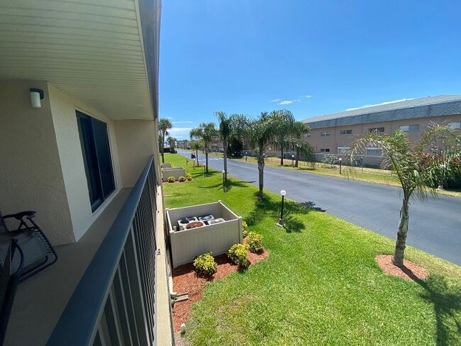 3160 N Atlantic Ave in Cocoa Beach, FL - Building Photo - Building Photo