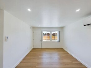 3252-3254 Jemez Dr in San Diego, CA - Building Photo - Building Photo