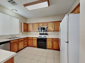 5934 Bushra Ct in Las Vegas, NV - Building Photo - Building Photo