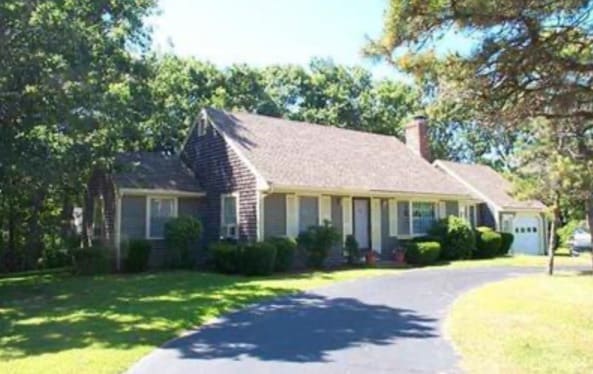 property at 7 Dexter Mill Dr