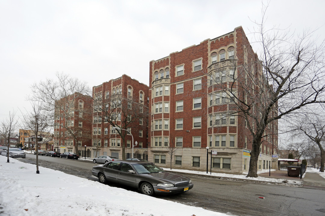 7350 S Phillips Ave in Chicago, IL - Foto de edificio