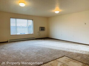 5112 4th Ave N in Great Falls, MT - Building Photo - Building Photo