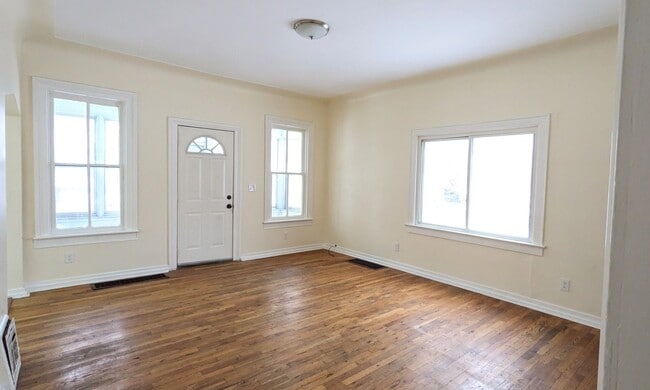 1241 7th St in Muskegon, MI - Building Photo - Building Photo