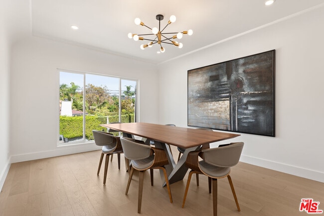 545 N La Jolla Ave in Los Angeles, CA - Building Photo - Building Photo