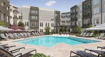 9035 Lindholm Dr in Huntersville, NC - Building Photo