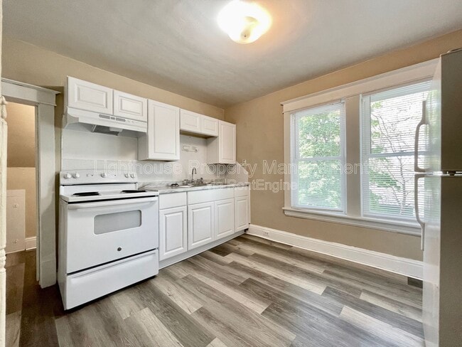 1657 7th St in Muskegon, MI - Building Photo - Building Photo