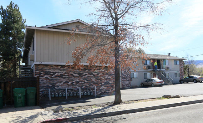 2760 Plumas St in Reno, NV - Building Photo - Building Photo