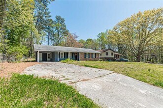 926 Live Oak Ct in Lawrenceville, GA - Building Photo - Building Photo
