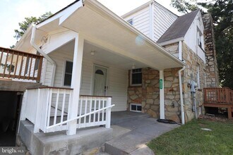 4006 Buckman Rd in Alexandria, VA - Building Photo - Building Photo