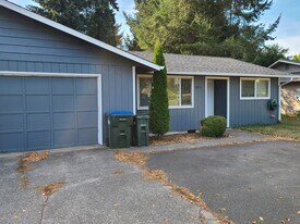 4333 Ruddell Rd SE in Lacey, WA - Building Photo