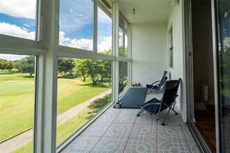 300 SW 134th Way in Pembroke Pines, FL - Building Photo - Building Photo