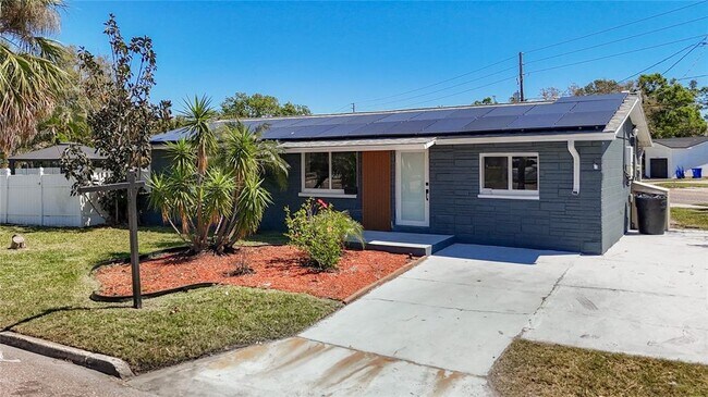 3711 Huntington St NE in St. Petersburg, FL - Building Photo - Building Photo