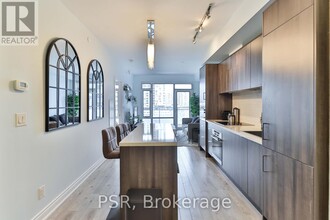 21-1221 Widmer St in Toronto, ON - Building Photo - Building Photo