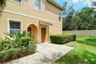 3645 Parkridge Cir in Sarasota, FL - Building Photo