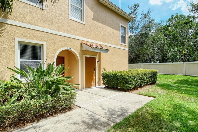 property at 3645 Parkridge Cir