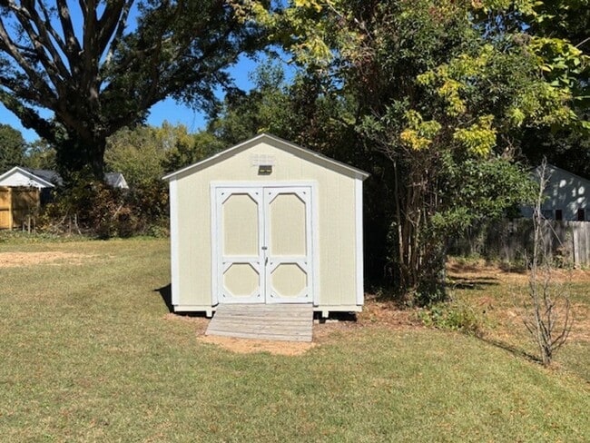 1105 Central Dr in Kannapolis, NC - Building Photo - Building Photo