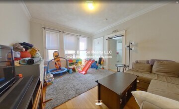 8 Forest St, Unit 1 in Cambridge, MA - Building Photo - Building Photo