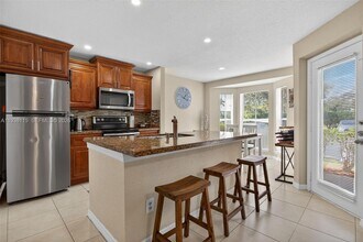 777 Riverside Dr in Coral Springs, FL - Building Photo - Building Photo