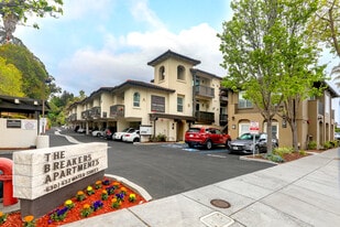 The Breakers in Santa Cruz, CA - Building Photo