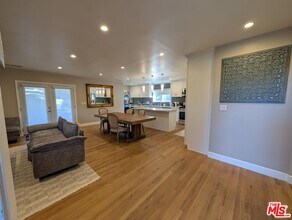 5768 Graves Ave in Los Angeles, CA - Building Photo - Building Photo