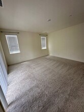 3050 Vincinato Dr in Sparks, NV - Building Photo - Building Photo