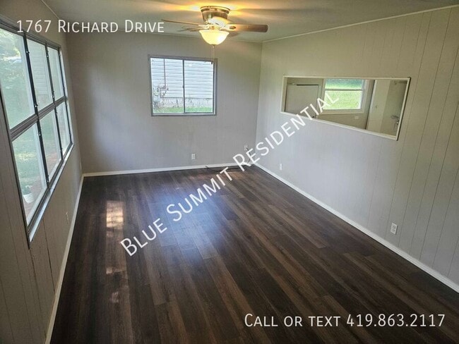 1767 Richard Dr in Mansfield, OH - Building Photo - Building Photo