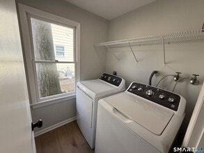 3 Edgewood St in Norwalk, CT - Building Photo - Building Photo