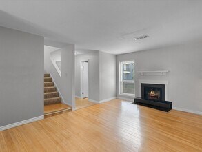 18515 Egret Bay Blvd, Unit 1101 in Houston, TX - Building Photo - Building Photo