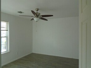 13010 Dawn Hollow Ln in Houston, TX - Building Photo - Building Photo