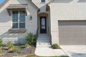 12231 Old Gage Rnch in San Antonio, TX - Building Photo - Building Photo