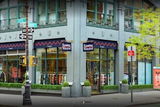 Soho Centre Condominium in New York, NY - Foto de edificio - Building Photo