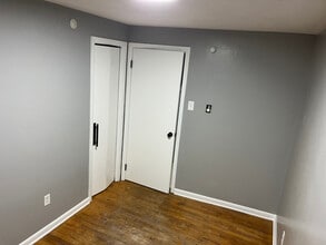 507 Pennsylvania Ave in Irwin, PA - Foto de edificio - Building Photo