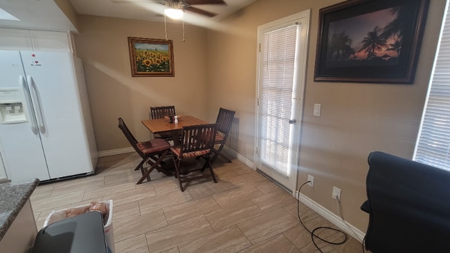 5576 W Rochelle Ave. in Las Vegas, NV - Building Photo - Building Photo