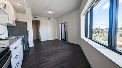 387B King St E in Kitchener, ON - Building Photo - Building Photo