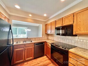 9476 S Vicksburg Park Ct in Charlotte, NC - Building Photo - Building Photo