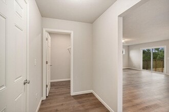 10180 Pennridge Dr in Portage, MI - Building Photo - Building Photo