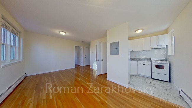 2018 Commonwealth Ave