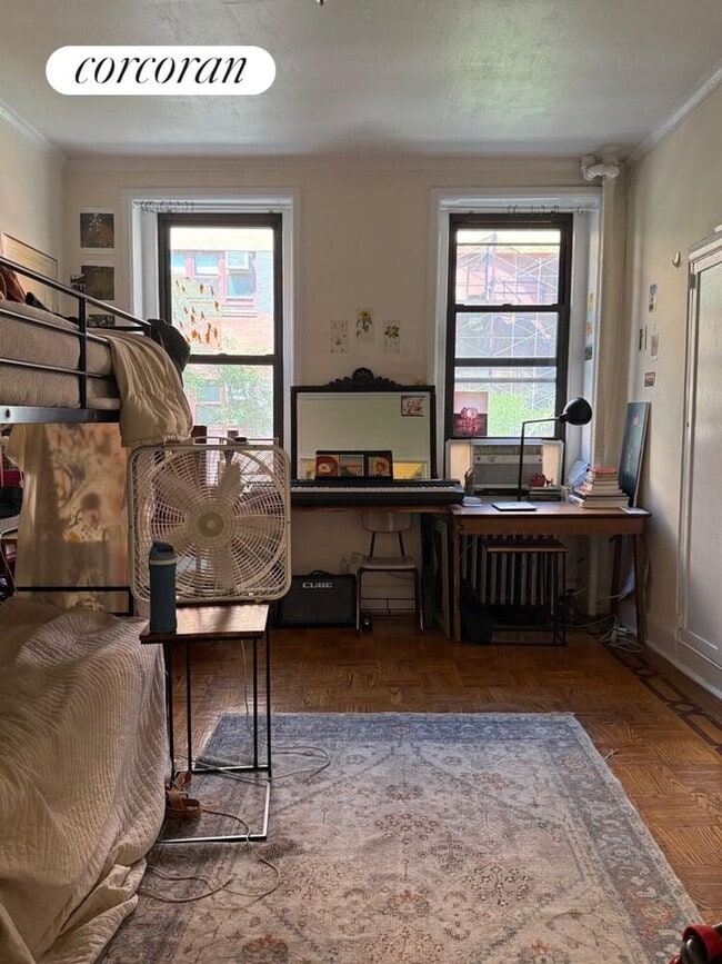 property at 532 W 50th St