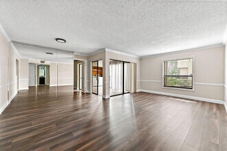 3757 Cocoplum Cir in Coconut Creek, FL - Building Photo - Building Photo