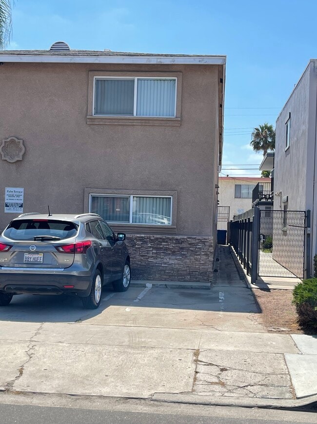 property at 4654 33rd St