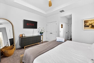 1734 W Cherry St, Unit A in Tampa, FL - Foto de edificio - Building Photo