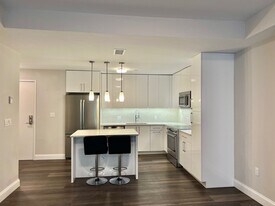 771 Harrison Ave, Unit 401 in Boston, MA - Building Photo