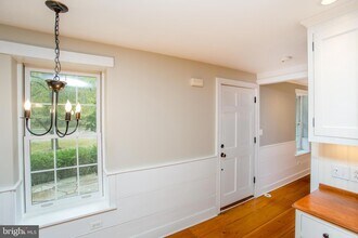 2170 Daniel Bray Hwy in Stockton, NJ - Foto de edificio - Building Photo