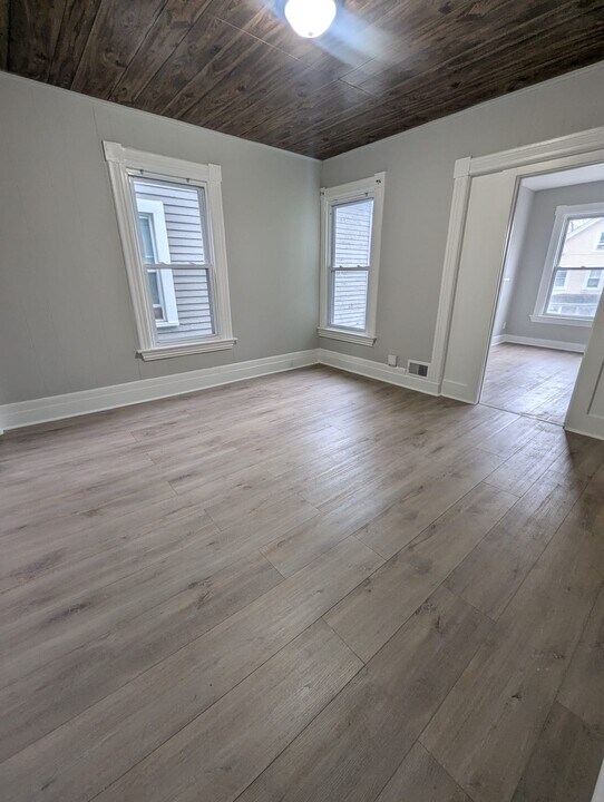 75 Woolsey St in New Haven, CT - Building Photo