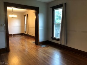 942 Locust Ave in Zanesville, OH - Building Photo - Building Photo