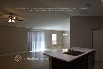 242 SW Airview Ave in Port St. Lucie, FL - Building Photo - Building Photo