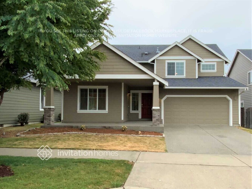 7038 Radius Loop SE in Lacey, WA - Building Photo