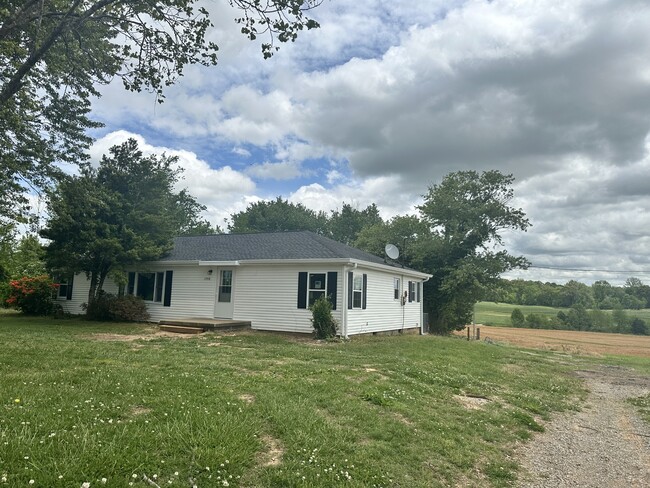 property at 13958 Bainbridge Rd